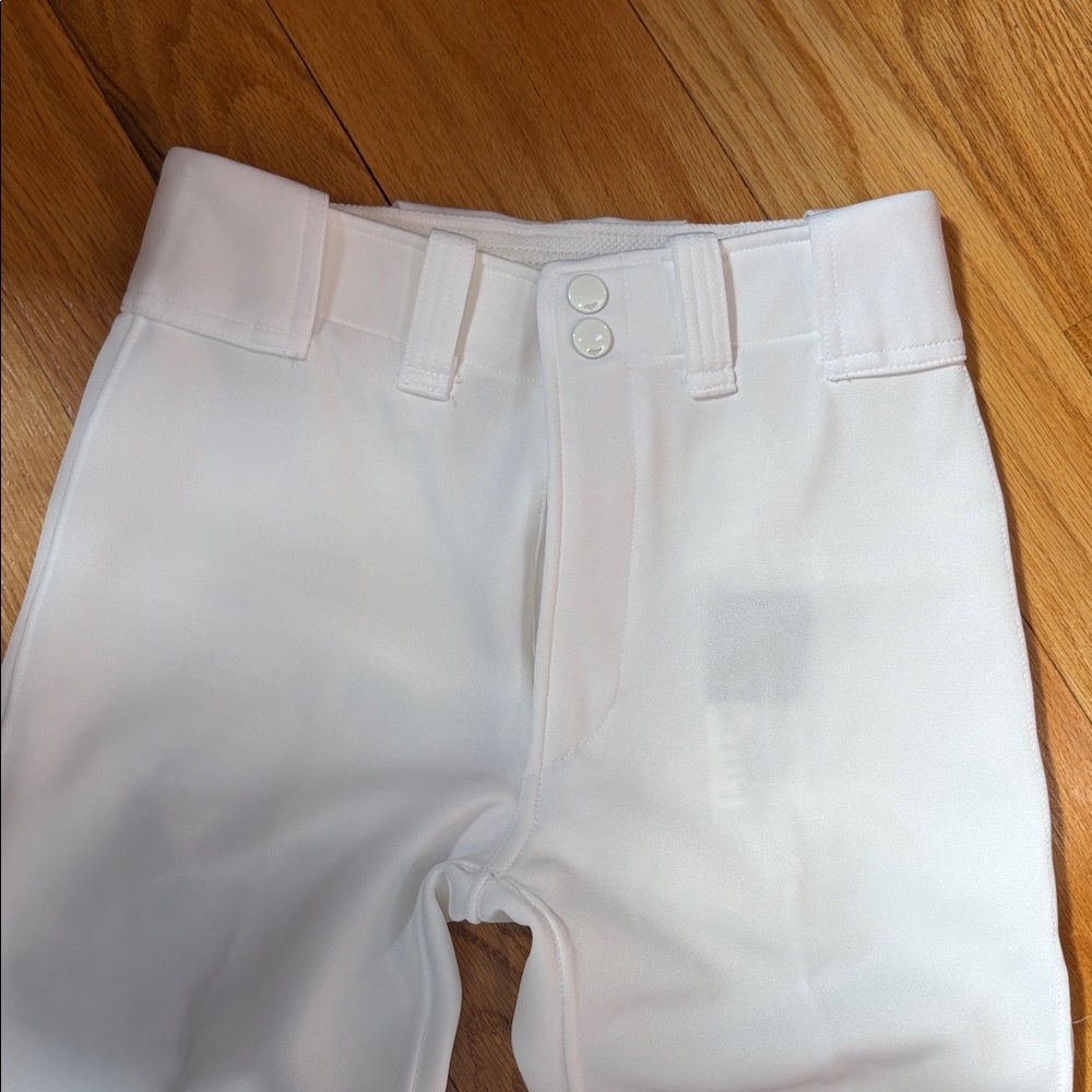 • Mizuno • - Picture 2 of 5